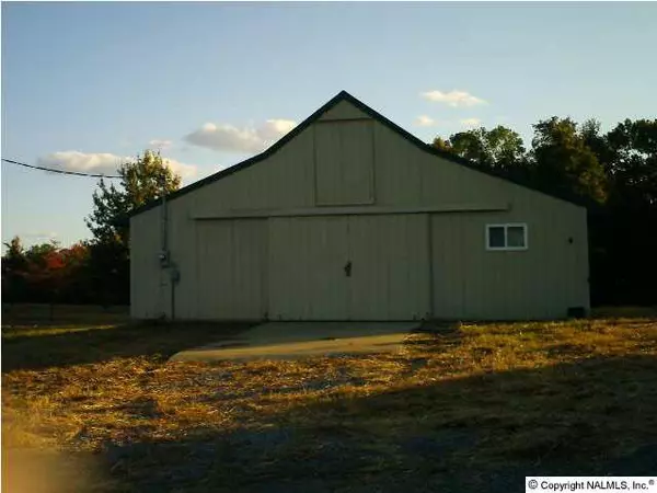 Cedar Bluff, AL 35959,1020 County Road 92