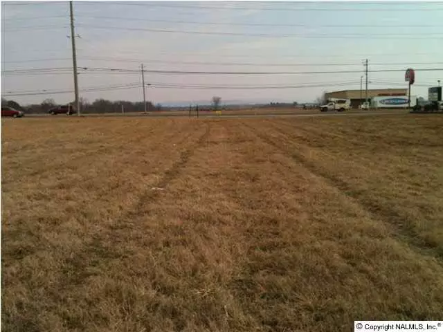 Meridianville, AL 35759,0 Memorial Parkway North