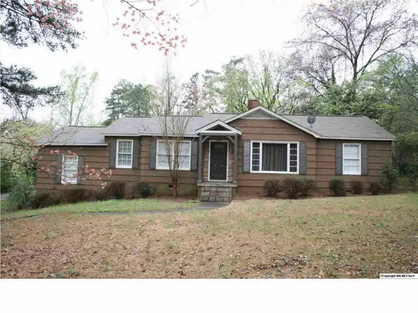 2522 Noccalula Road, Gadsden, AL 35904