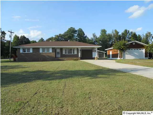 7665 Simpson Point Road, Grant, AL 35747