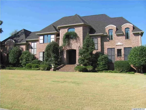 400 St. Andrews Lane, Albertville, AL 35950