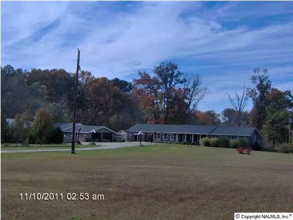 2650 Riverview Drive, Hokes Bluff, AL 35903