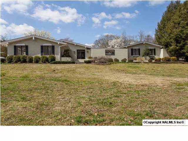 250 Wimbledon Road, Brownsboro, AL 35741