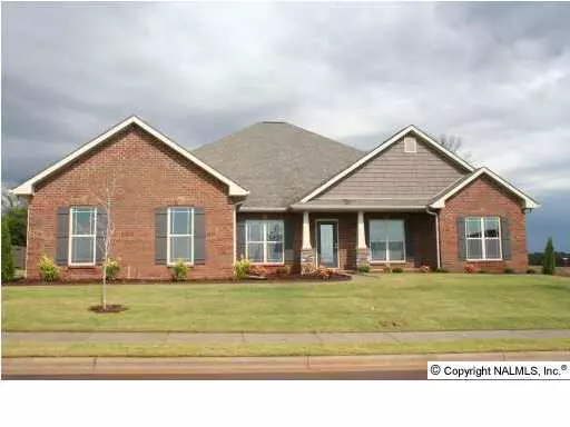 Madison, AL 35756,606 SW Seminole Court