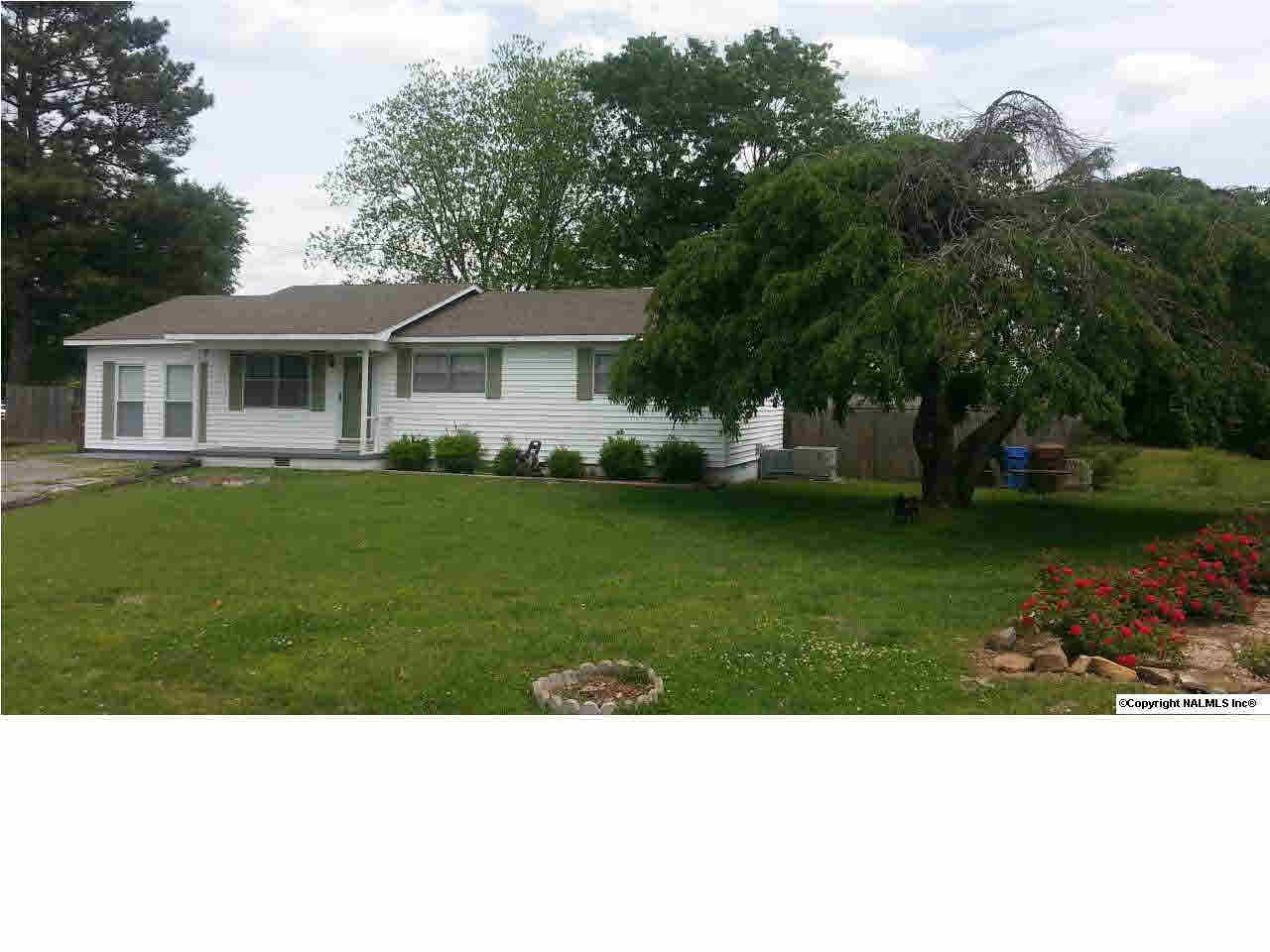 756 Morris Street, Hartselle, AL 35640