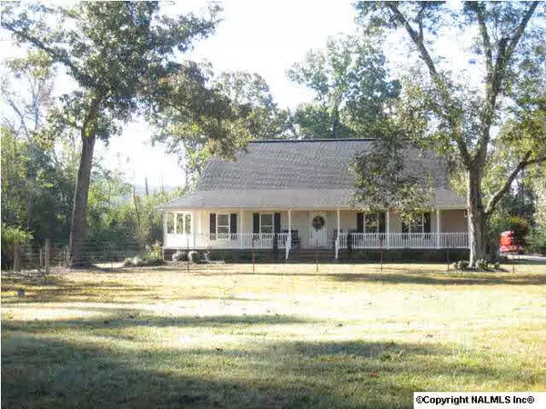 12137 County Road 137, Valley Head, AL 35989