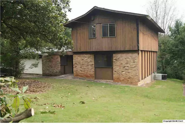 6003 Cowin Drive, Huntsville, AL 35810