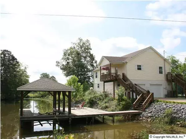 201 Camden Cove, Gadsden, AL 35903