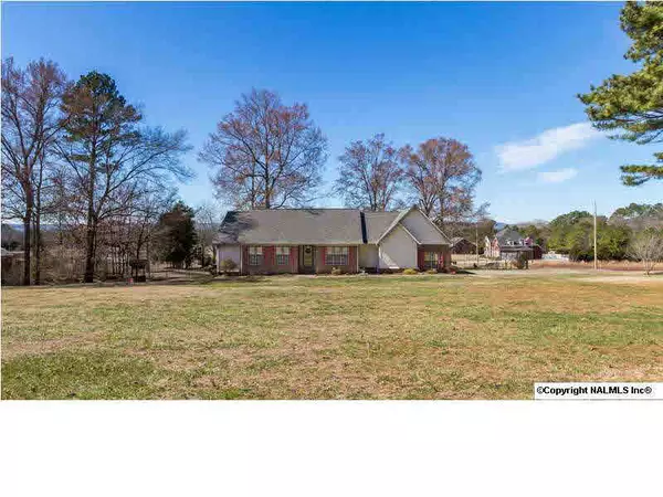 Gurley, AL 35748,1886 Mcmullen Road