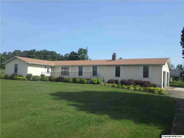 5703 Oakhill Road, Fort Payne, AL 35967