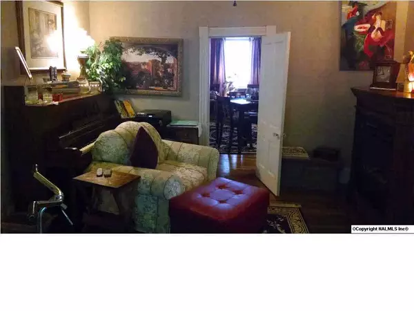 Decatur, AL 35601,641 East Moulton Street