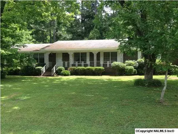 213 Hartwood Drive, Gadsden, AL 35901