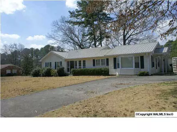 803 Padenreich Avenue, Gadsden, AL 35903