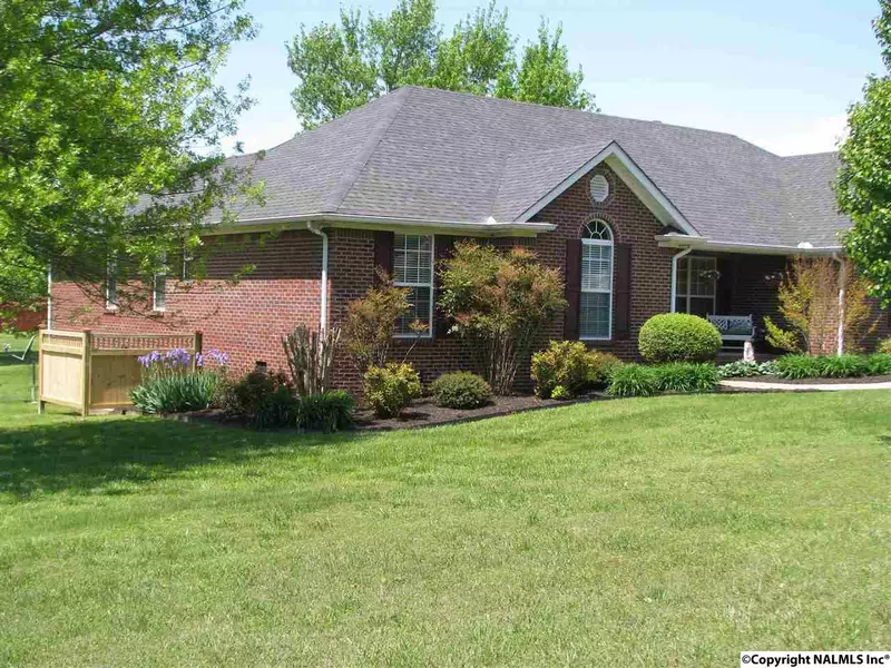 50 Eastridge Road, Fayetteville, TN 37334