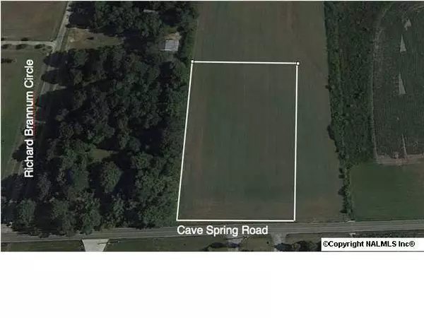 Cave Spring Road, Owens Cross Roads, AL 35763