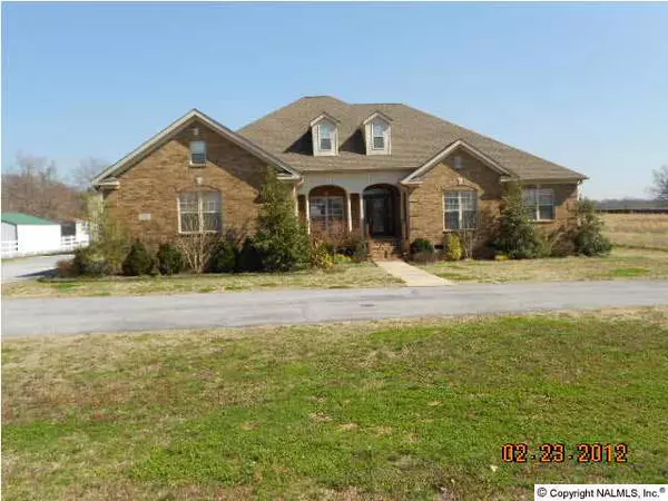 257 Manley Road, Hazel Green, AL 35750