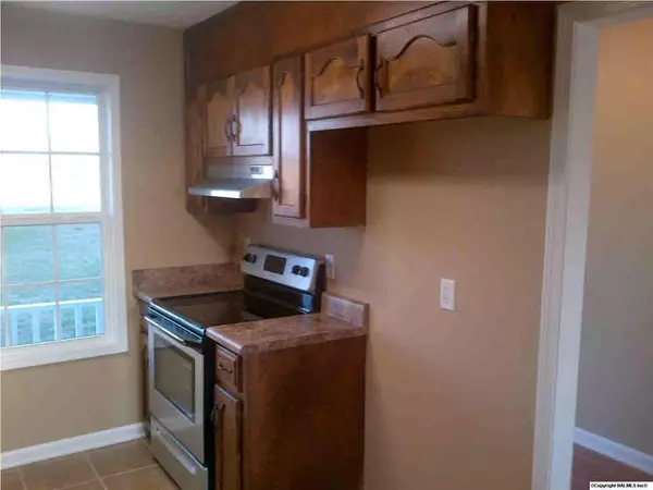 Toney, AL 35773,6886 Old Railroad Bed Road