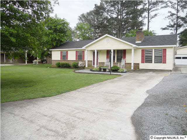 904 Beverly Street, Hartselle, AL 35640