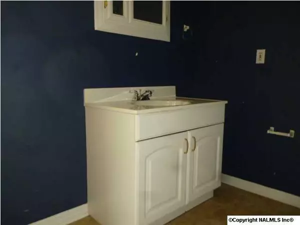 Toney, AL 35773,18748 Canoebrook Lane