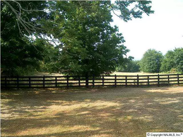 Collinsville, AL 35961,129 County Road 828