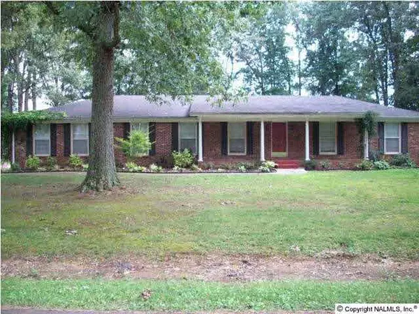 184 Oakview Road, Hazel Green, AL 35750