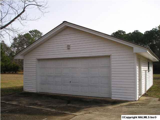 Dutton, AL 35744,236 County Road 176