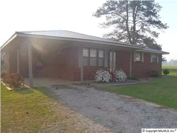 Moulton, AL 35650,283 County Road 237