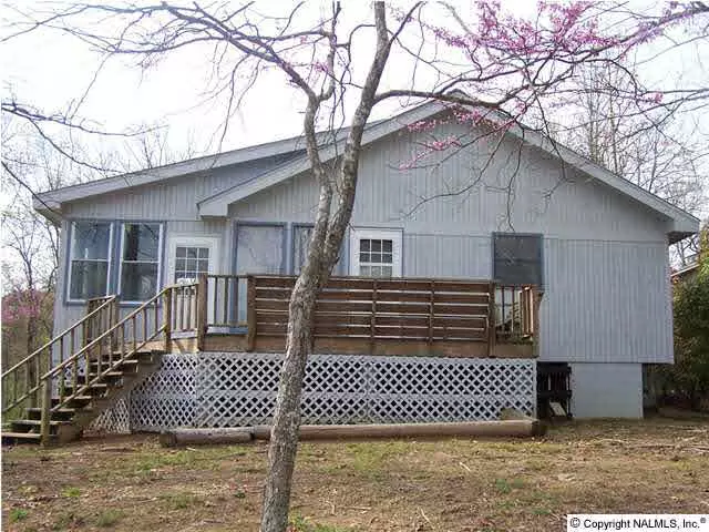 Cedar Bluff, AL 35959,229 County Road 699