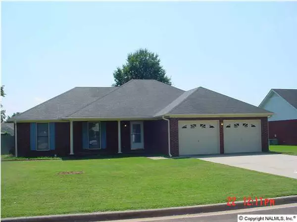 2305 Winthrop Drive, Decatur, AL 35603