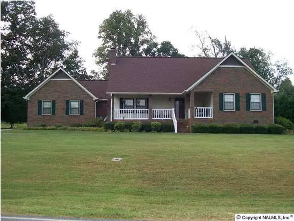 628 Salty Bottom Road, Gurley, AL 35748