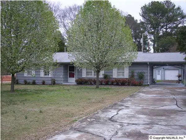 1714 Summerlane, Decatur, AL 35601