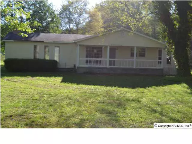 1023 Greenville Pike, Hazel Green, AL 35750