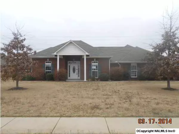 13074 Breckenridge Drive, Athens, AL 35613