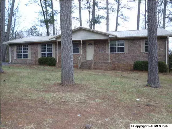 113 Carpenter Drive, New Hope, AL 35760