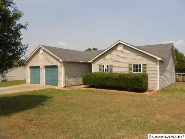 216 Barberry Lane, Toney, AL 35773