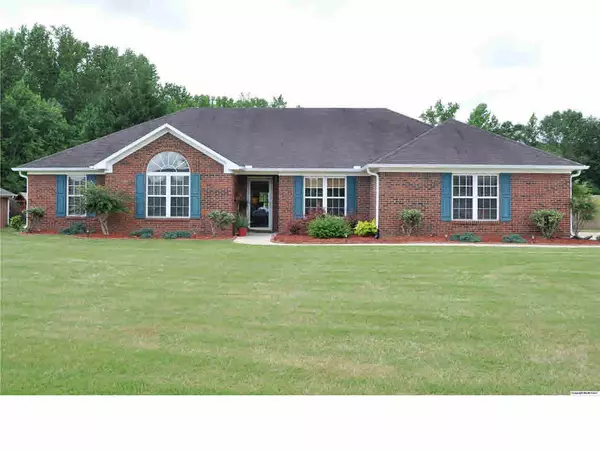 114 Meadow Lake Circle, Ardmore, AL 35739