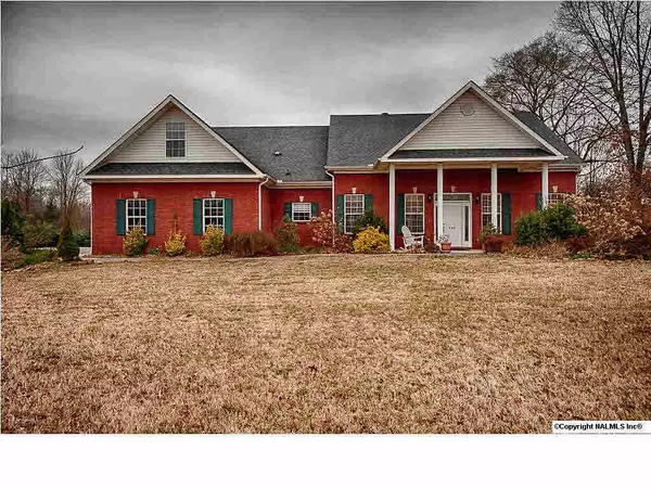 694 Cherry Tree Road, Gurley, AL 35748