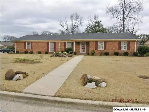 1202 SW Kathy Lane, Decatur, AL 35601