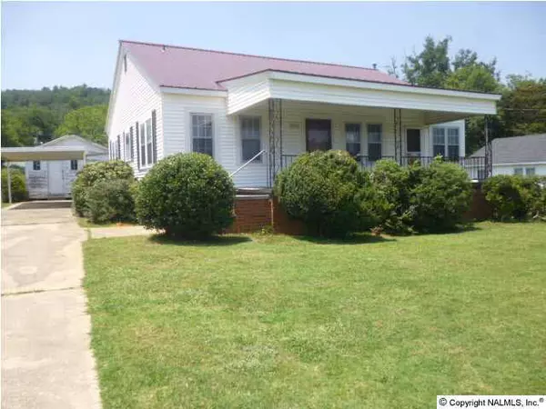 604 E 4th Avenue, Oneonta, AL 35121