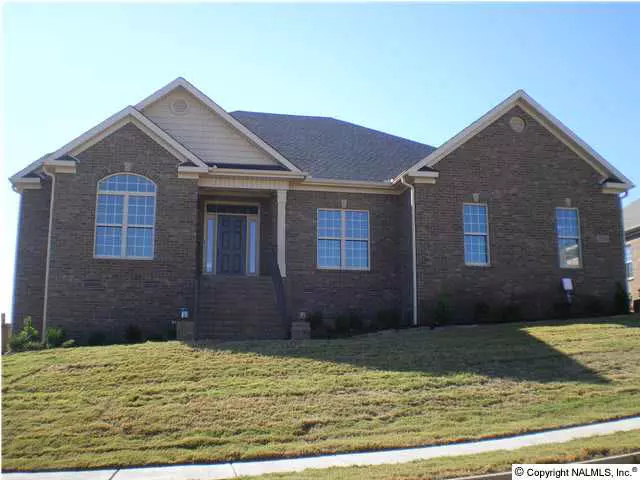 7570 Crestridge Drive, Owens Cross Roads, AL 35763