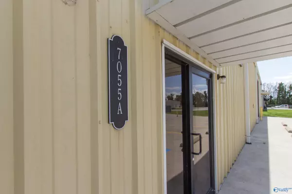 Madison, AL 35756,7055 Greenbriar Road #A