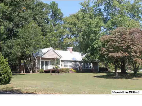 1604 NW Manning Drive, Fort Payne, AL 35967