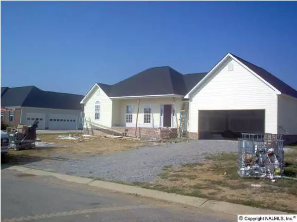 106 St Thomas Drive, Rainbow City, AL 35906