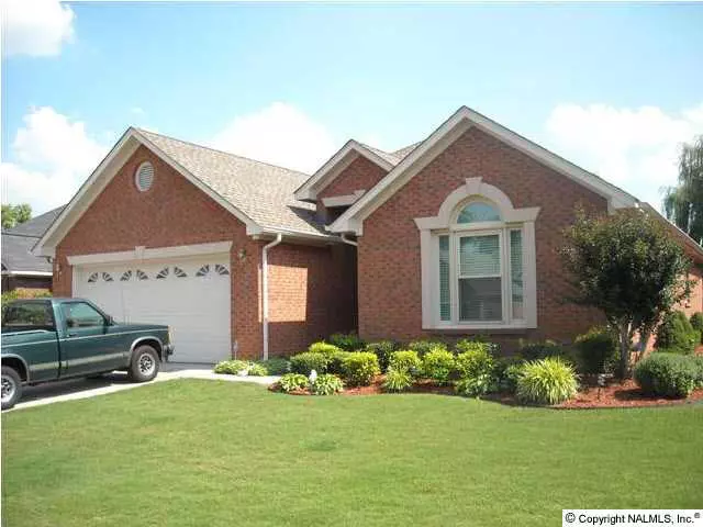 Decatur, AL 35603,1623 Stone River Place