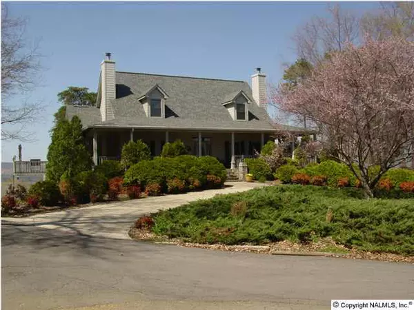 510 Eagle Point Road, Langston, AL 35755