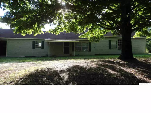 5416 County Road 27, Fort Payne, AL 35988