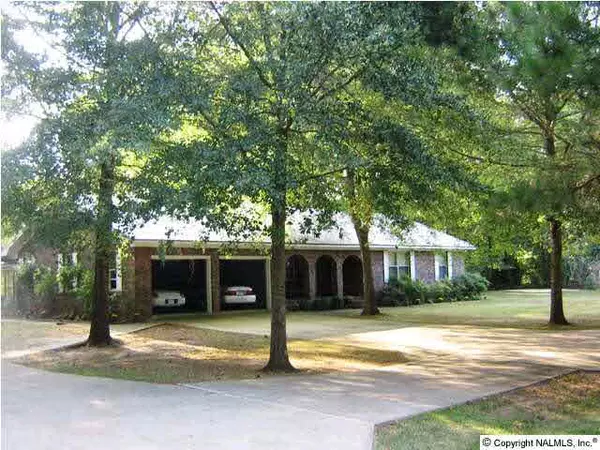 Gadsden, AL 35901,660 River Run Road