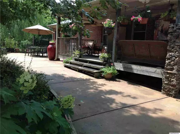 Toney, AL 35773,9900 Wall Triana Hwy