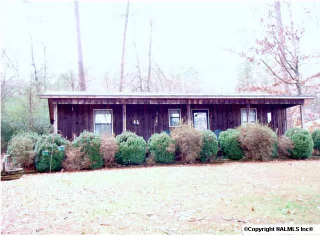 3520 Warrenton Road, Guntersville, AL 35976