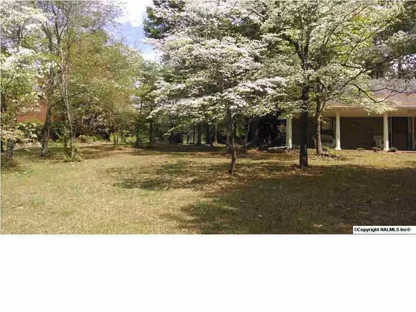 Hartselle, AL 35640,2406 Scott Drive